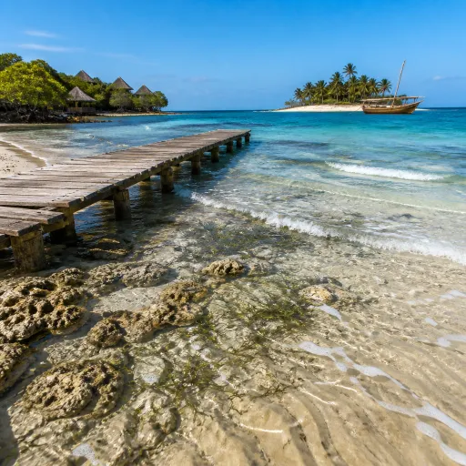 Where to stay in Mozambique with kids: island or mainland, and why it depends on their age